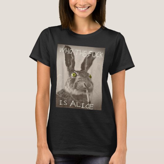 Retro, der F_ck ist Alice Funny Rabbit T-Shirt (Vorderseite)
