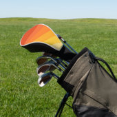 Retro-Design in Gelb- und Orangetönen Golf Headcover (In SItu)