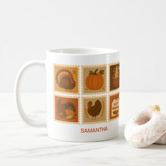Retro Erntedank Briefmarke Collage Personalisiert Kaffeetasse (Mit Donut)