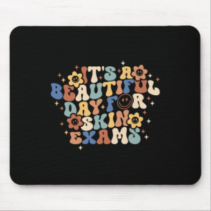 Retro Es ist ein wunderschöner Tag für die Hautunt Mousepad