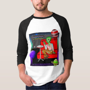 Retro Extraterrestrial in der Disco Lounge aus den T-Shirt