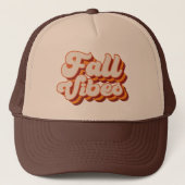 Retro Fall Vibes Truckerkappe (Vorderseite)