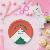 Retro Familienhaus Personalisierter Name Grün Rot Pappteller (Party)