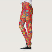 Retro farbenfrohe Blume Muster. Red BG Leggings (Links)
