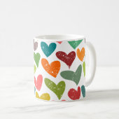 Retro farbenfrohe Groovy Valentine Herzmuster Kaffeetasse (VorderseiteRechts)