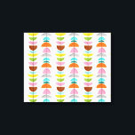 Retro farbenfrohe Nester gesteppte Canvas Print Leinwanddruck<br><div class="desc">Fühlen Sie sich wie Ihr Nest mit diesem Retro farbenfrohen Nester gestresste Canvas Print! Das Design zeichnet sich durch einen cremefarbenen Hintergrund mit goldenen Falten und Reihen wunderbar kitschiger, farbenfroher Halbkreise aus, die sich auf minimalistischen, schwarzen Ästen ruhen. Die Halbkreise ähneln Märchen, Vogelnesten in hellblauen, aquamarinen, türkisfarbenen, orangen, rosa, gelben,...</div>