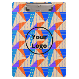 Retro farbige Formen auf braun Klemmbrett