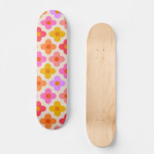 Retro-farbige Hippie-Mod-Blumenmuster Skateboard (Vorderseite)