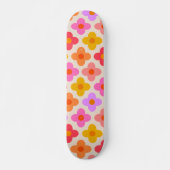 Retro-farbige Hippie-Mod-Blumenmuster Skateboard (Vorne)