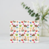 Retro-farbiges Cupcake-Muster Postkarte (Stehend Vorderseite)