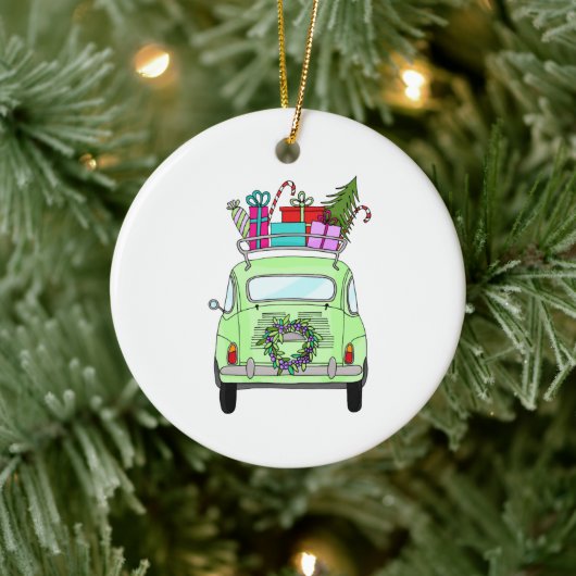 Retro Fiat 500 mit Weihnachtsgeschenken Keramik Ornament (Baum)
