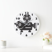 RETRO-FILMPROJEKTOR IN SCHWARZ UND WEISS GROßE WANDUHR (Zuhause)