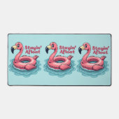 Retro Flamingo Float Funny Summer Schreibtischunterlage (Vorderseite)