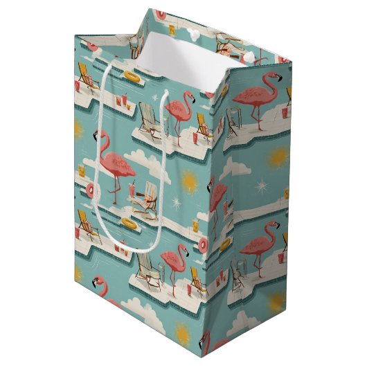 Retro-Flamingo-Poolside-Sommer-Muster (7) Mittlere Geschenktüte (Vorderseite Schrägansicht)