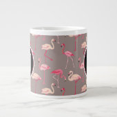 Retro Flamingos| Monogramm Jumbo-Tasse (Vorderseite)