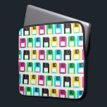 Retro Floppy Disk Pixel Muster farbig Laptopschutzhülle<br><div class="desc">Farbige und coole Retro-Muster Laptop-Hülle.</div>