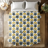 Retro Floral Pattern Marine und Mustard Yellow Fleecedecke