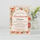 Retro Floral Pumpkin Friendsgiving Dinner Einladung (Stehend Vorderseite)