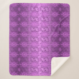 Retro Floral Violet Design Sherpadecke
