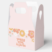 Retro Floral Young Wild Three Geschenkschachtel (Geöffnet)