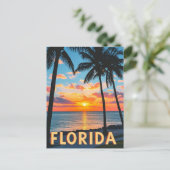 Retro Florida Küstenlandschaft: Palmen und Golden Postkarte (Stehend Vorderseite)