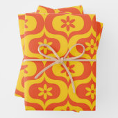 Retro Flowers on Yellow and Red Ogee Pattern  Geschenkpapier Set (Beispiel)