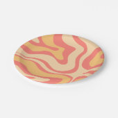 Retro Flüssig Abstraktes Muster rosa gelb Pappteller (Schrägansicht)