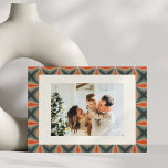 Retro Foto Gold Gold Red Green Mid Centrum Folien Feiertagskarte<br><div class="desc">Weihnachten Rot und Grün Mitte Jahrhundert Retro Foto Goldene Foil Ferienkarte</div>