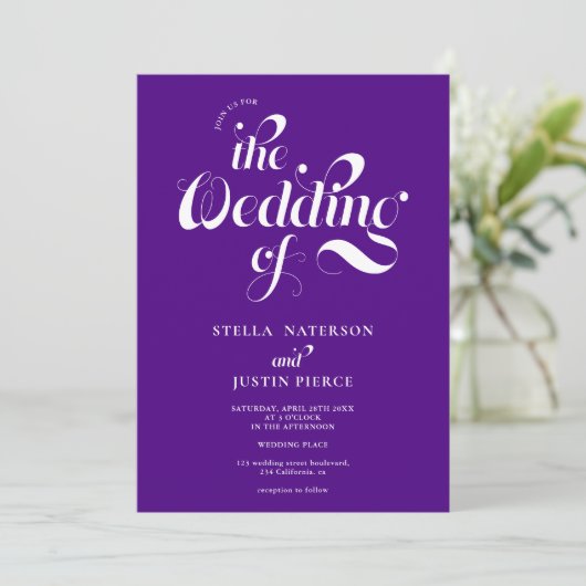 Retro Foto lila Skript Hochzeit Qr-Code Einladung (Stehend Vorderseite)