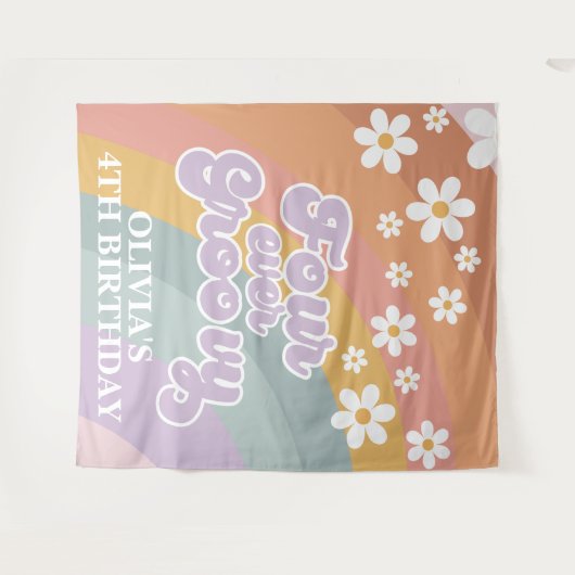 Retro Four je Groovy Rainbow Wandteppich (Vorderseite (Horizontal))