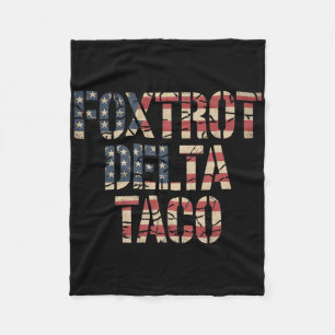 Retro Fox Rotes Delta-Taco Lustig Trump Widerstehe Fleecedecke