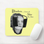 Retro-Frau mit Scheuklappen Mousepad (Mit Mouse)