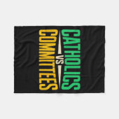 Retro Funny Trendy Sarcastic Saying Catholics Vs C Fleecedecke (Vorderseite (Horizontal))