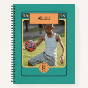 Retro-Fußball-Sammelkarten-inspiriertes Grün Notizblock