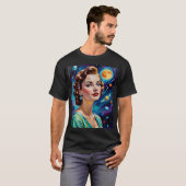 Retro Futuristic Cosmic Beauty Art T-Shirt (Vorne ganz)