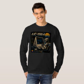 Retro-futuristischer AI-Roboter-Computer-Vaporwave T-Shirt (Vorne ganz)