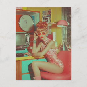 Retro-futuristischer Glamour-Ästhetik Postkarte