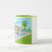 Retro Gay Pink Flamingo Pool Party Zweifarbige Tasse (Mittel)