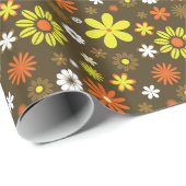 Retro gelbe und orange Blumen auf Braun Geschenkpapier (Rolleneckpunkt)