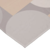 Retro Geometric Art Taupe Tischdecke (Schrägansicht)