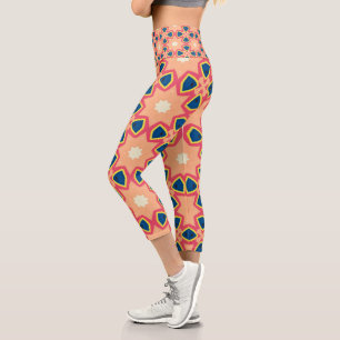 Retro-geometrische Pfirsich-Blau-Rosa-Muster Capri Leggings