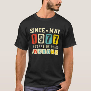 Retro-Geschenk zum 45. Geburtstag Toll seit Mai 19 T-Shirt