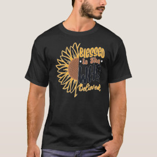 Retro gesegnet ist sie, die glaubte Boho Religious T-Shirt