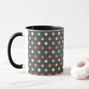 Retro-gestapelte bunte Kreise Tasse