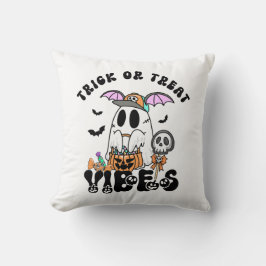 Retro Ghost Candy Halloween Trick oder Treat vibes Kissen