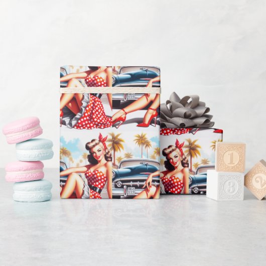 Retro Girl Classic Button Up Geschenkpapier (Babyparty)