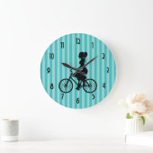 Retro Girl Cyclist Silhouette Große Wanduhr (Zuhause)