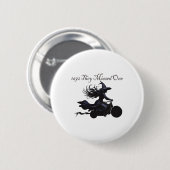 Retro Girls Trip Salem 1692 sie vermissten eine He Button (Vorne & Hinten)