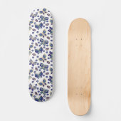 Retro Girly Blue Butterfly Musterskateboard Skateboard (Vorderseite)