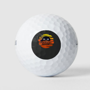 Retro Glückliches Katzen-Zitat – Routine & Liebe Golfball